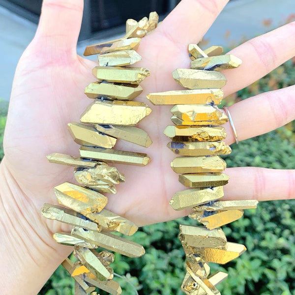 1 Strand Natural Raw Crystal Quartz Gemstone Beads, Small Drilled Stone Points, Gold Titanium Coated Stone Stick, 15 Inch, GA3