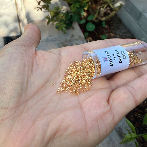 7.5g Miyuki Delica 11/0 Seed Beads, 24Kt Gold-Lined Crystal Gold DB33