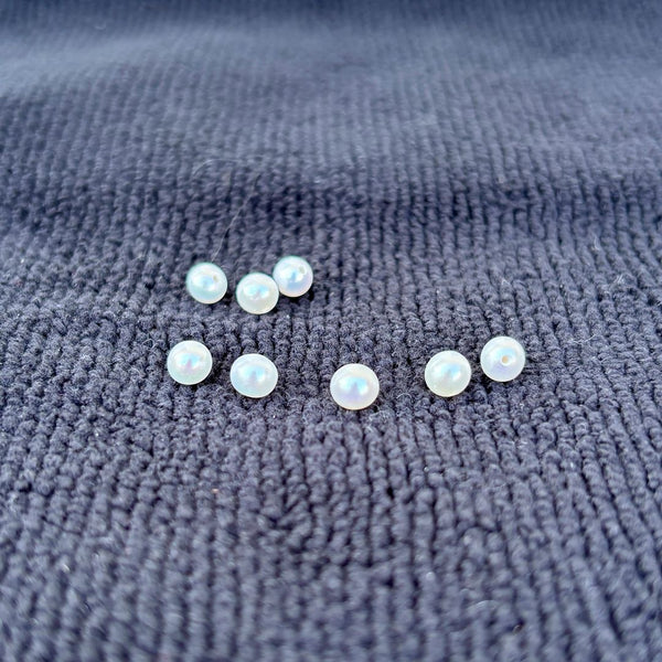4pcs Natural AAA Grade High Luster Half Drilled Round Pearls Beads, White Cultured Freshwater Pearls, 4-5mm, Hole ID 0.8mm, PH3-45