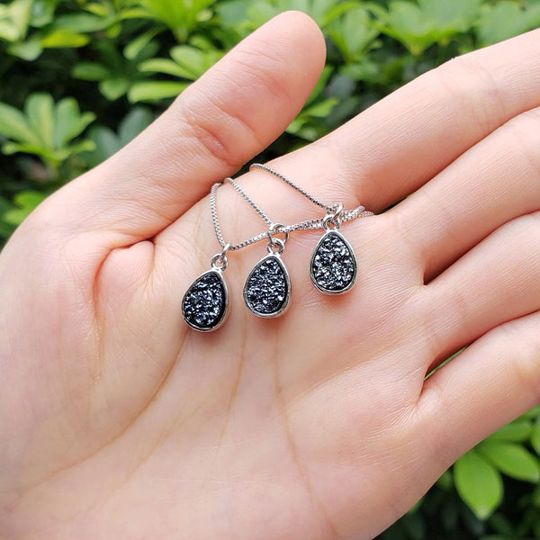 1pc Natural Druzy Crystal Pendant Necklace, Hematite Black Teardrop Small Tiny Gemstone Pendant, 18 inch Stainless Steel Surgical Chain, GGP25-4