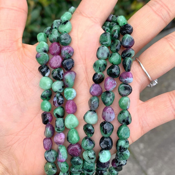 Natural Ruby Zoisite Gemstone Oval Tumbled Pebble Beads, Irregular, 5mm to 8mm, Hole ID 1mm, 15 Inch/1 Strand, GZ11-78