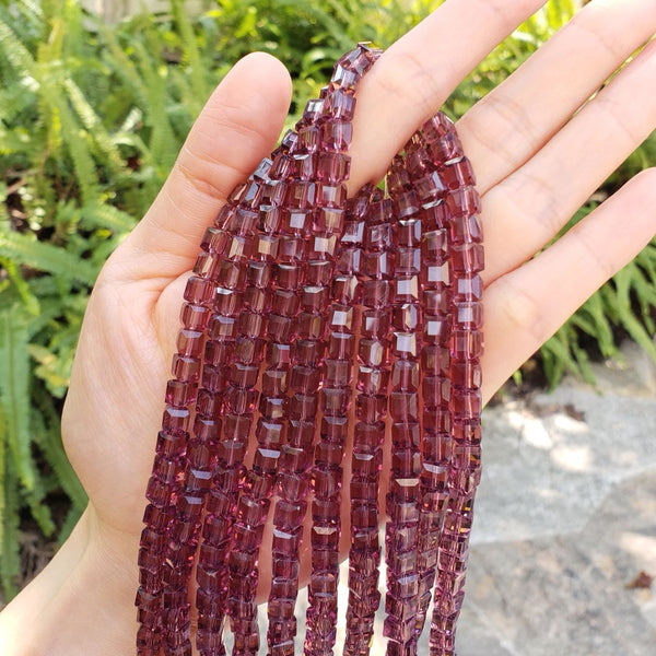 100pcs Creative Club Faceted Cube Crystal Glass Beads, Burgundy Red, 6mm, Hole ID 1mm, CCC611