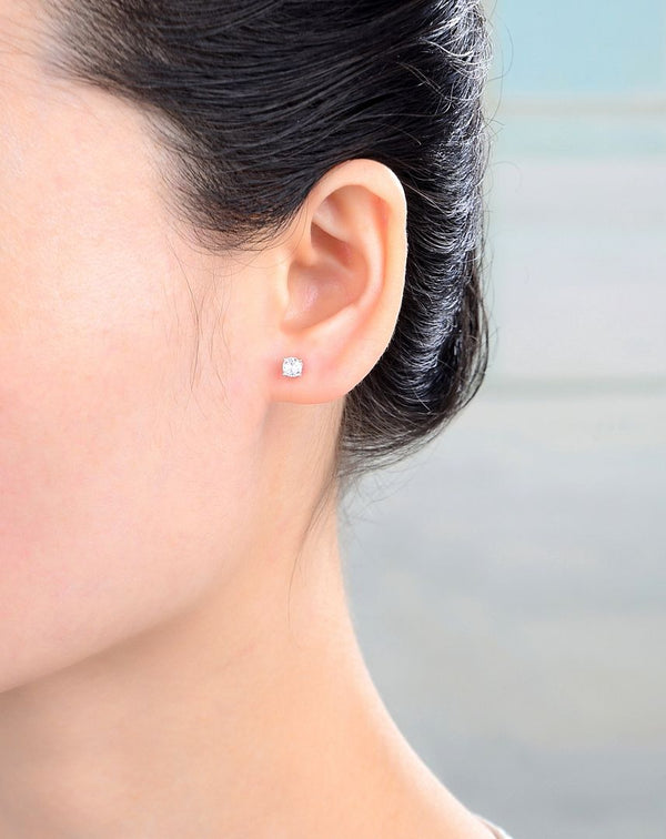 1 Pair 925 Sterling Silver April Birthstone Round Cut Stud Earrings, 4mm/0.25 Carat Small Tiny Cubic Zirconia CZ Clear Diamond Stone, SSE78-4