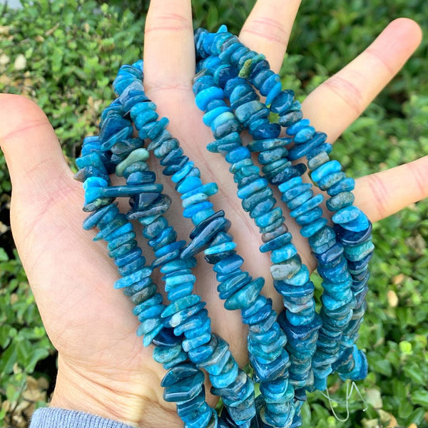 Natural Blue Kyanite Gemstone Flat Coin Chip Beads, Irregular, 7mm-10mm, Hole ID 1mm, 15 Inch/1 Strand, GZ7-12