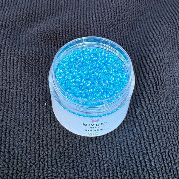 25g Miyuki Rocaille 11/0 Round Seed Beads Translucent Rainbow Aqua RR-260