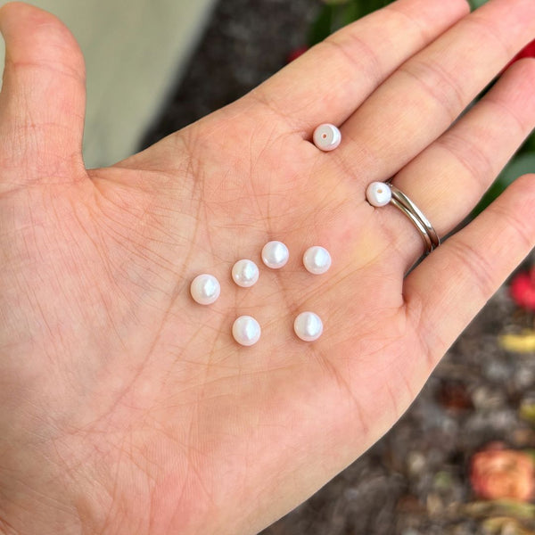 10pcs Natural AAAA Grade High Luster Half Drilled Potato Round Pearls Beads, White Cultured Freshwater Pearls, 5-6mm, Hole ID 0.95mm, PP4-56