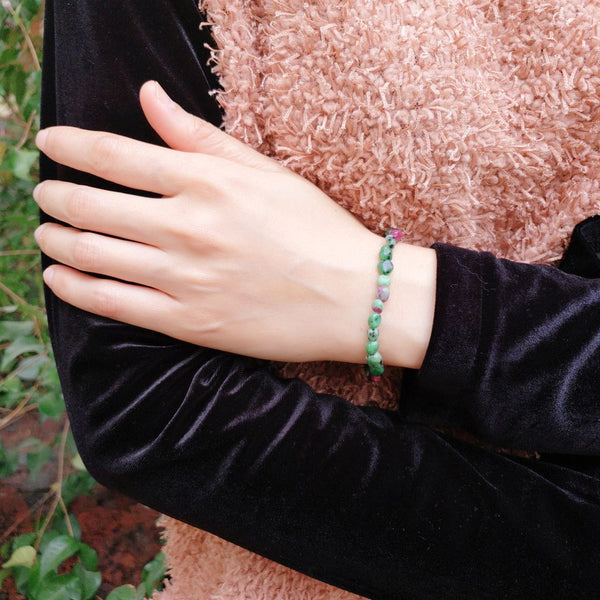 1 Strand Stretch Natural Ruby Zoisite Free Form Gemstone Bracelet, 5-8mm Small Beads, Length Selections: 7 inch/7.5 inch