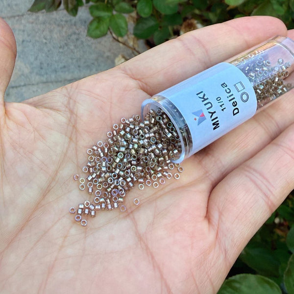 7.5g Miyuki Delica 11/0 Seed Beads, Moth-Lined Luster Crystal Clear DB2396