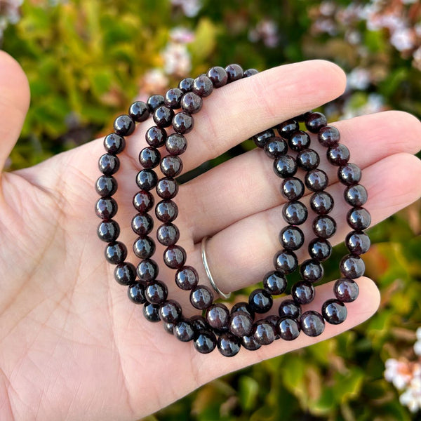 1 Strand Stretch Natural Dark Red Garnet Beaded Gemstone Bracelet, 6mm Beads, Length Selections: 7 inch/7.5 inch/8 inch