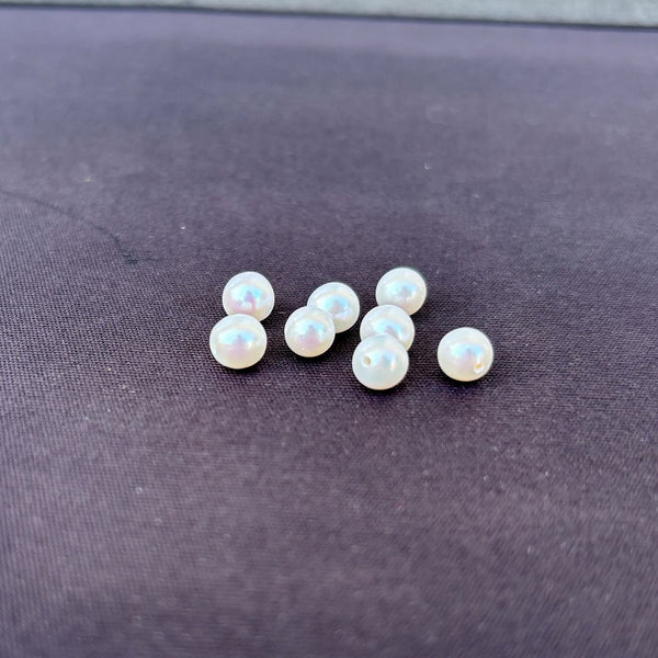 4pcs Natural AAA Grade High Luster Half Drilled Round Pearls Beads, White Cultured Freshwater Pearls, 5-6mm, Hole ID 0.85mm, PH3-56