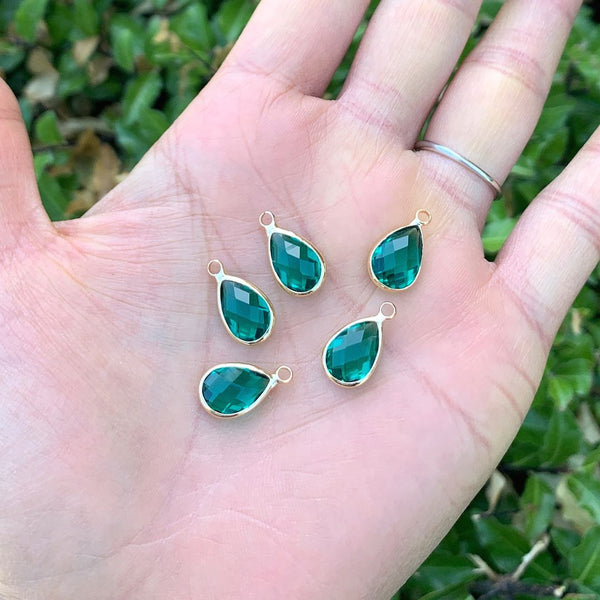 10pcs Grade A Emerald Green Teardrop Birthstone Charm Drop, 18K Yellow Gold Plated Brass, Size Selections: 11x7mm, 14x8mm, 16x9mm