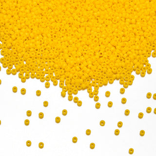 25g Miyuki Rocaille 15/0 Round Seed Beads Opaque Canary RR-404D