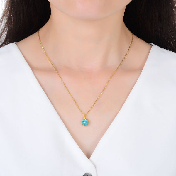 1pc Natural Druzy Crystal Pendant Necklace, Aquamarine Blue Round Disc Small Tiny Gemstone Pendant, 18 inch Gold Plated Stainless Steel Chain, GGP22-3