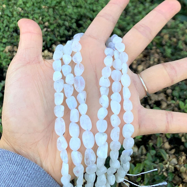 Natural Blue Flash Moonstone Gemstone Oval Tumbled Pebble Beads, Irregular, 6mm to 8mm, Hole ID 1mm, 15 Inch/1 Strand, GZ11-44
