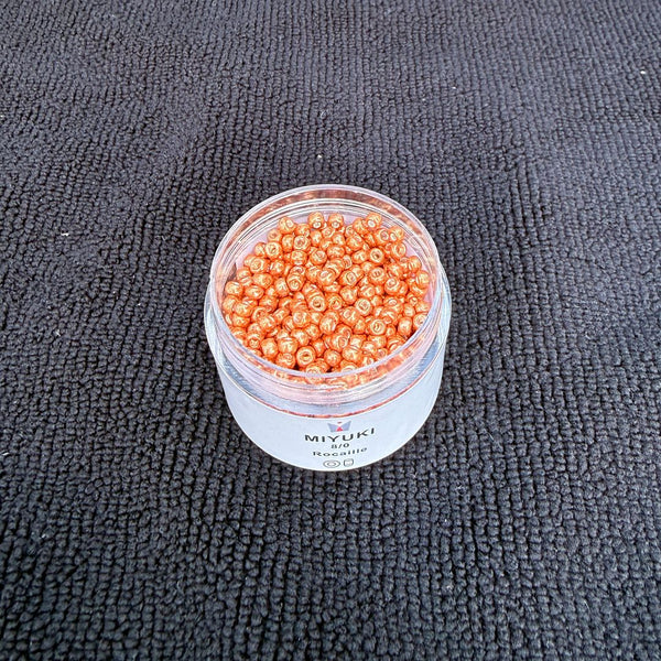 25g Miyuki Rocaille 8/0 Round Seed Beads Opaque Galvanized Muscat RR-1072