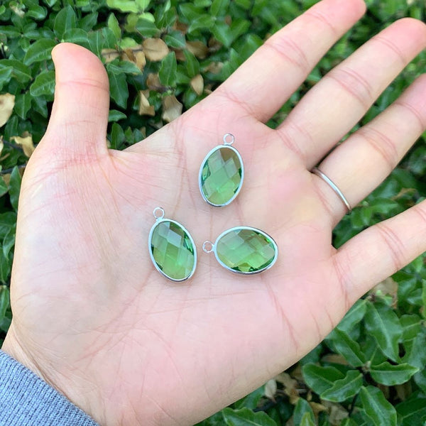 10pcs Grade A August Peridot Green Oval Birthstone Charm Drops, Sterling Silver Plated Brass, 18x13mm, CCP6-S8