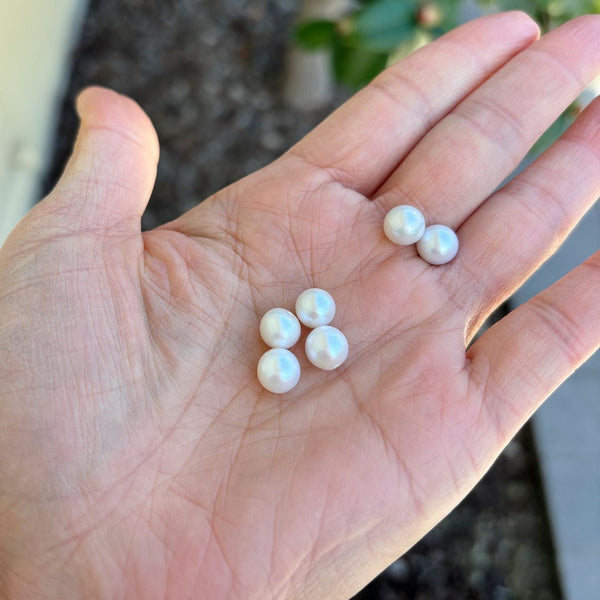 4pcs Natural AAA Grade High Luster Half Drilled Round Pearls Beads, White Cultured Freshwater Pearls, 7-8mm, Hole ID 0.9mm, PH3-78