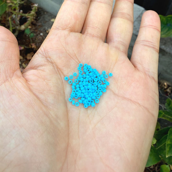 25g Miyuki Rocaille 11/0 Round Seed Beads Opaque Turquoise Blue RR-413
