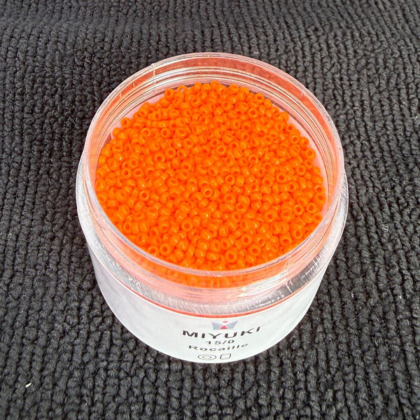 25g Miyuki Rocaille 15/0 Round Seed Beads Opaque Orange RR-406