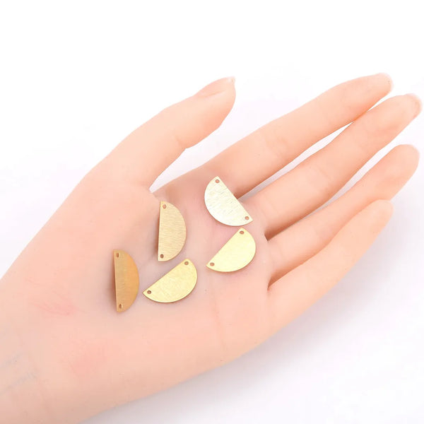 20pcs Brushed Raw Brass Half Round Semicircle Pendant Drop, 2-Hole Connectors, 21mm, Unplated/Uncoated, CF-A9