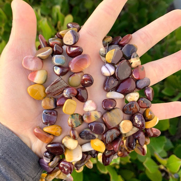 Natural Mookaite Jasper Gemstone Petal Keishi Beads, Irregular, 10mm-20mm, Hole ID 1mm, 1 Strand/15 Inch, GZ6-40