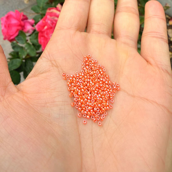 25g Miyuki Rocaille 15/0 Round Seed Beads Opaque Luster Orange RR-424