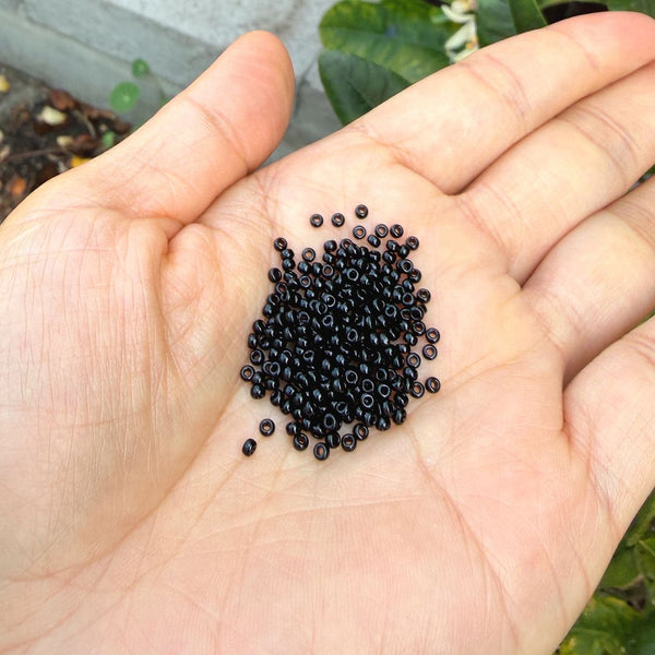 25g Miyuki Rocaille 11/0 Round Seed Beads Opaque Black RR-401
