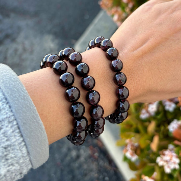 1 Strand Stretch Natural Dark Red Garnet Beaded Gemstone Bracelet, 10mm Bead, Length Selections: 7 inch/7.5 inch/8 inch/8.5 inch