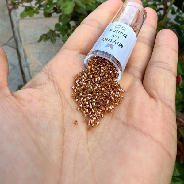 7.5g Miyuki Delica 11/0 Seed Bead Transparent Copper-Lined Pale Amber DB181