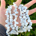 Natural White Howlite Gemstone Petal Keishi Beads, Irregular, 10mm-20mm, Hole ID 1mm, 1 Strand/15 Inch, GZ6-32