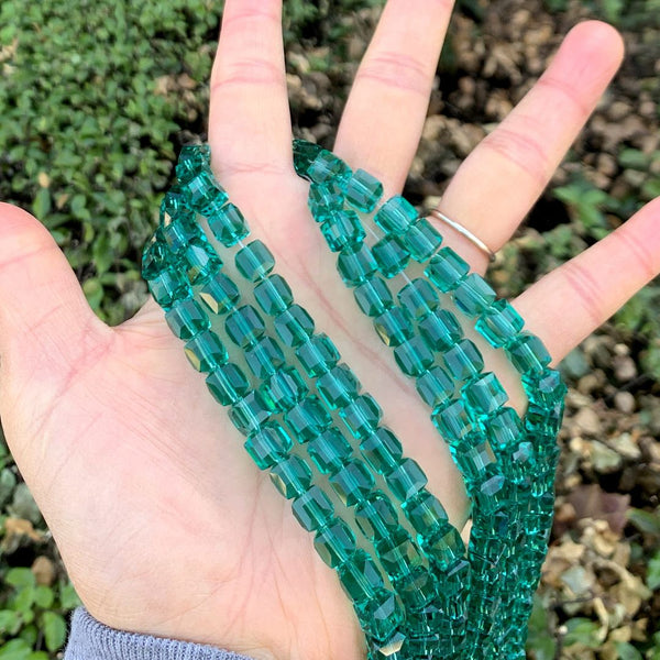 100pcs Creative Club Faceted Cube Crystal Glass Beads, Emerald Green, 8mm, Hole ID 1mm, CCC824