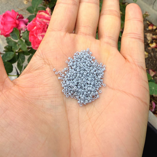 25g Miyuki Rocaille 15/0 Round Seed Beads Opaque Ghost Grey RR-498