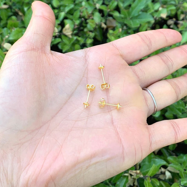 100pcs Tarnish Resistant Earring Posts Glue In Cup Settings, with 100pcs Earring Backs, 18K Yellow Gold Plated Brass, Cup Size Selections: 4mm/6mm/8mm