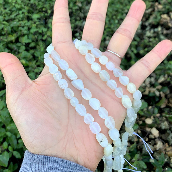 Natural White Moonstone Gemstone Oval Tumbled Pebble Beads, Irregular, 6mm to 8mm, Hole ID 1mm, 15 Inch/1 Strand, GZ11-24