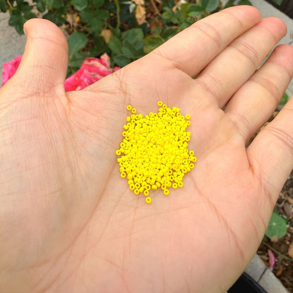 25g Miyuki Rocaille 15/0 Round Seed Beads Opaque Yellow RR-404