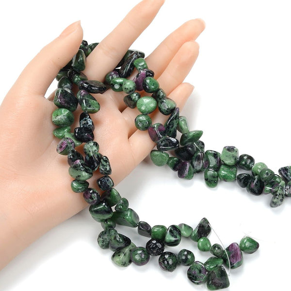 Natural Ruby Zoisite Gemstone Petal Keishi Beads, Irregular, 10mm-20mm, Hole ID 1mm, 1 Strand/15 Inch, GZ6-13