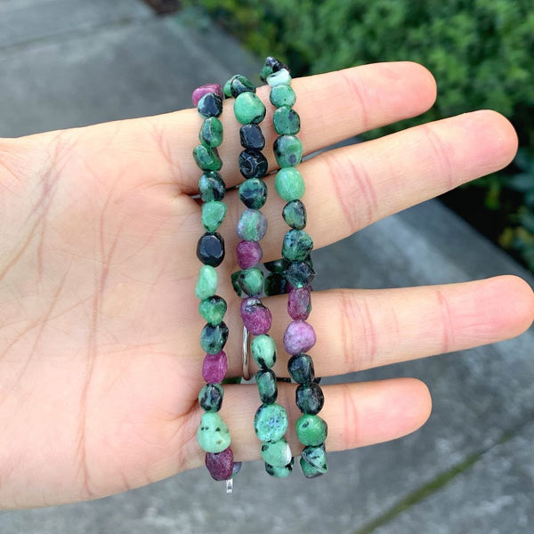 1 Strand Stretch Natural Ruby Zoisite Free Form Gemstone Bracelet, 5-8mm Small Beads, Length Selections: 7 inch/7.5 inch