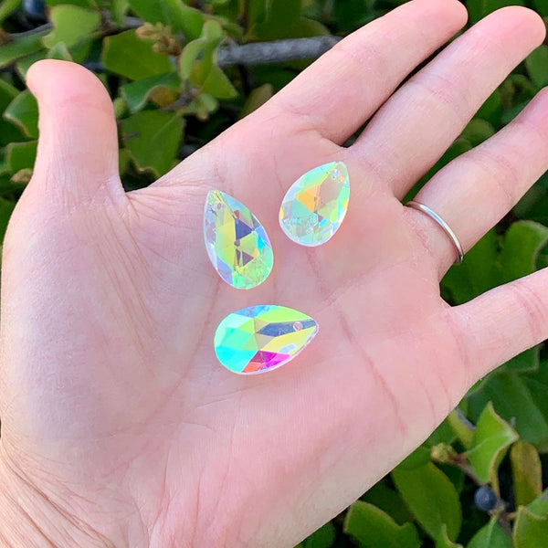 20pcs Creative Club Faceted Crystal Glass Pear Chandelier Pendant Drops, April Clear AB Birthstone, 22x13mm Large, Hole ID 1mm, CCE-2