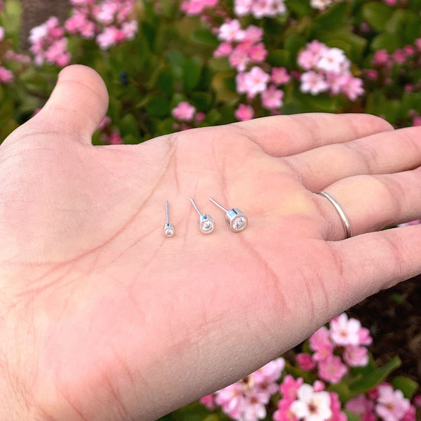 1 pair 925 Sterling Silver 4mm Bezel Stud Earrings, Round Cut Cubic Zirconia CZ Diamond, Small Tiny, SSE76-4