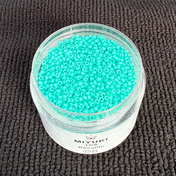 25g Miyuki Rocaille 15/0 Round Seed Beads Opaque Turquoise Green RR-412