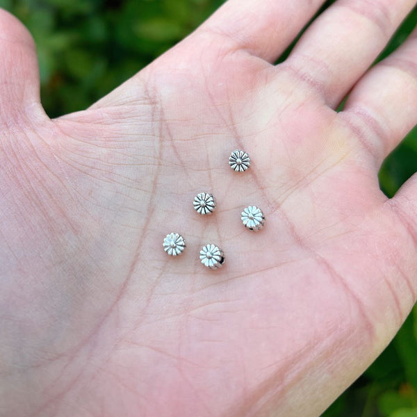 200pcs Flower Beads, 4.5mm Double Sided Small Spacer Beads, Antique Silver, Hole ID 1.2mm, MC-M1
