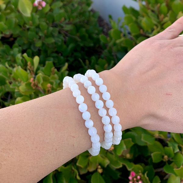 1 Strand Stretch Natural Blue Flash Moonstone Beaded Gemstone Bracelet, 6mm Beads, Length Selections: 7 inch/7.5 inch/8 inch