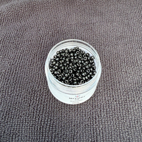 25g Miyuki Rocaille 8/0 Round Seed Beads Opaque Black RR-401