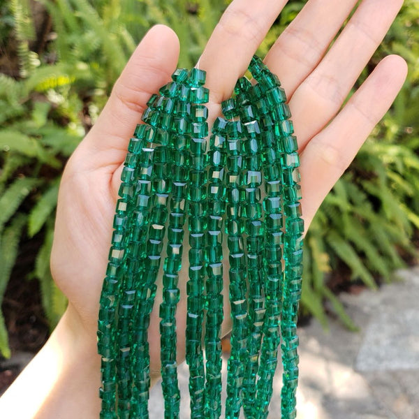 100pcs Creative Club Faceted Cube Crystal Glass Beads, Emerald Green, 6mm, Hole ID 1mm, CCC624